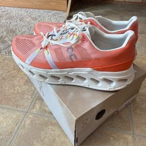 Cloudclipse Running Shoes in Flame and Ivory